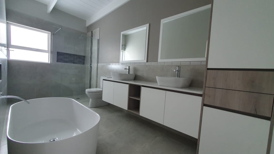 3 Bedroom Property for Sale in Lampiesbaai Western Cape